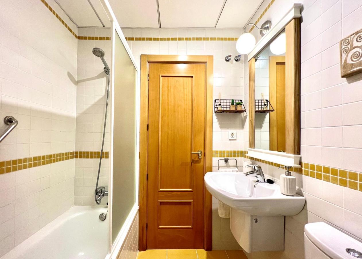 Teodosio Apartment Free Parking & Central Ac Sevilla Exterior foto