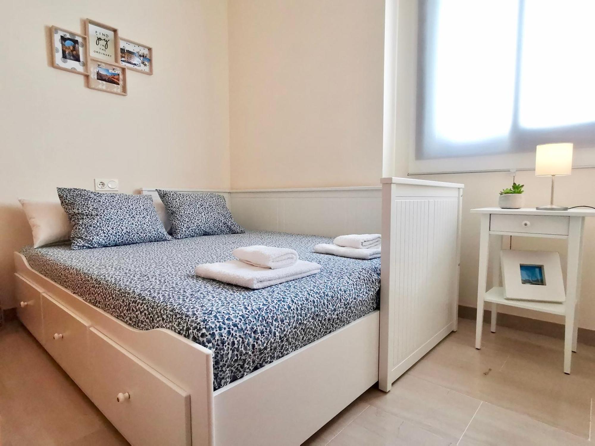 Teodosio Apartment Free Parking & Central Ac Sevilla Exterior foto